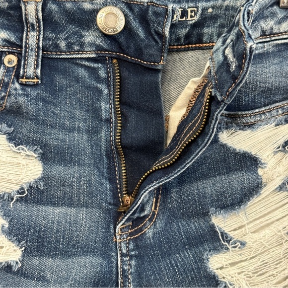 American Eagle Hi-Rise Shortie Shorts Size 4 NE(X)T Level Stretch Distressed - Picture 3 of 7